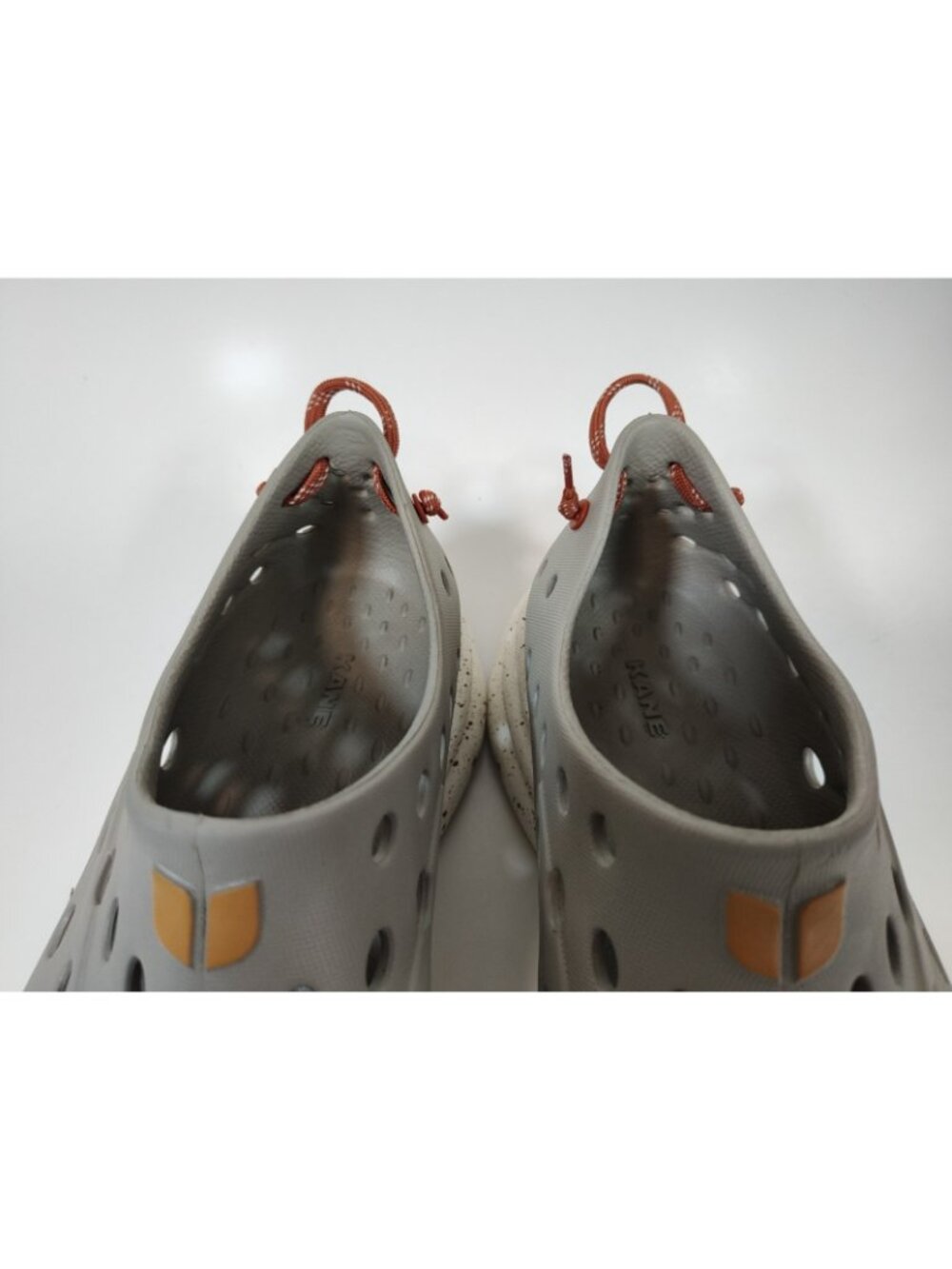 Kane Revive Active Recovery Shoes Men's 11 Gray Speckled Post Workout - Picture 7 of 9